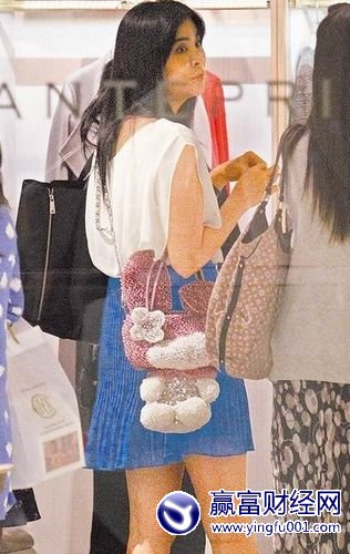 �������ط���۲ұ�����������������Ů�����(3)