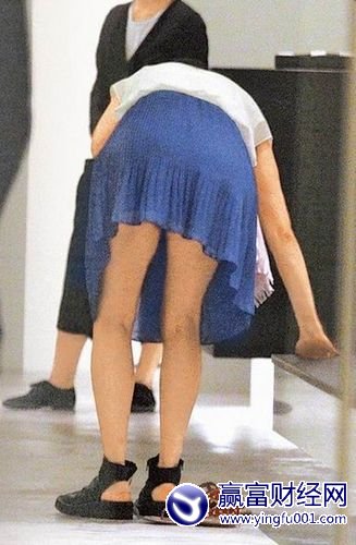 �������ط���۲ұ�����������������Ů�����(4)