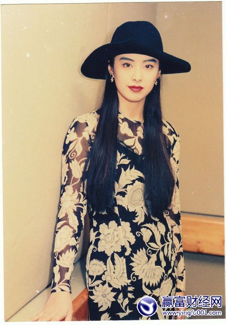 �������ط���۲ұ�����������������Ů�����(13)