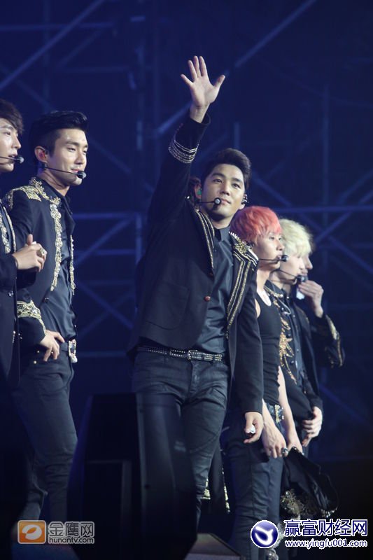 SuperJuniorϺ˿鱬Ա(8)
