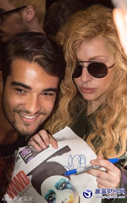 ͼLadyGagaԢ˿Ӱǻ(7)